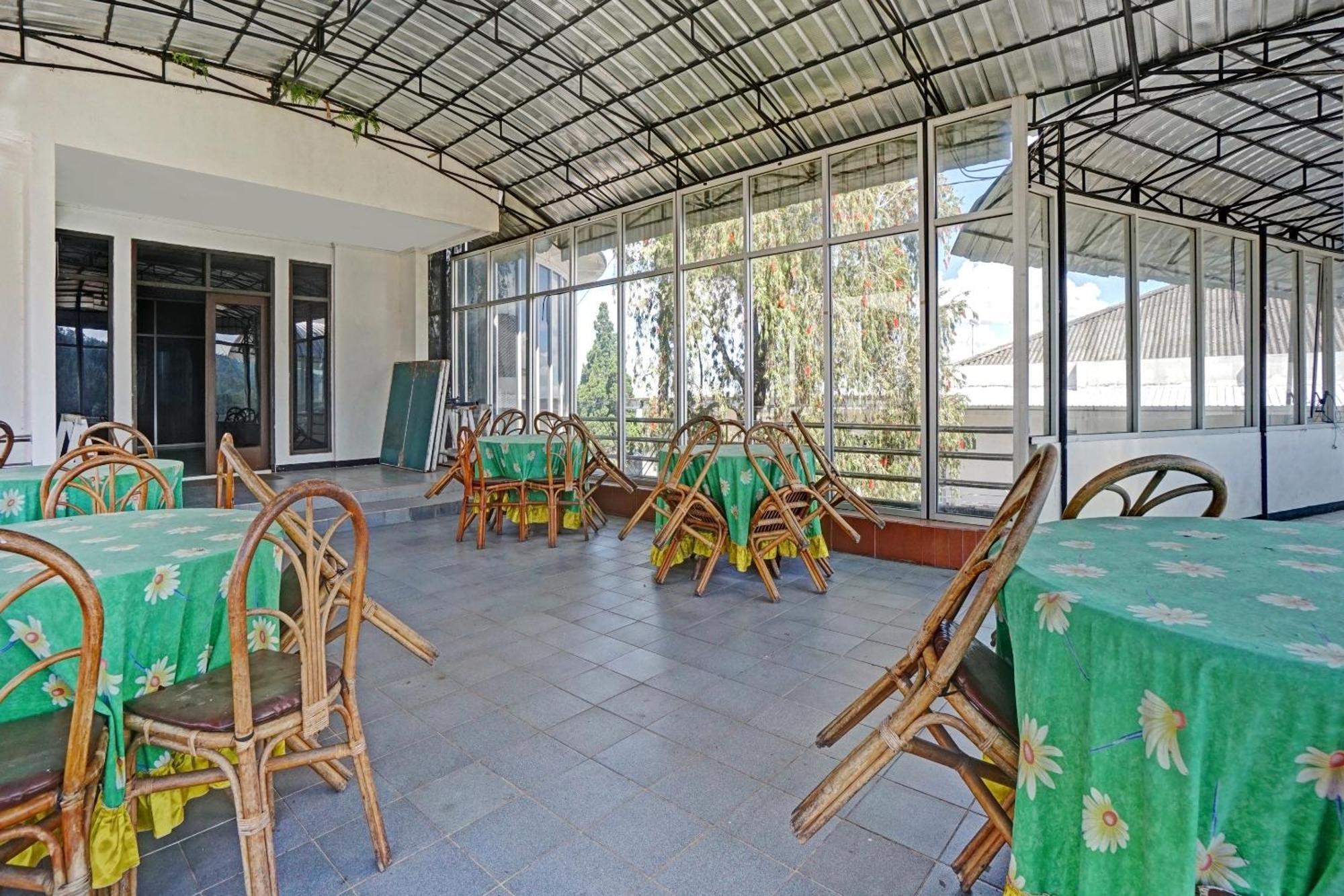 Oyo 90028 Hotel Victory Batu  Εξωτερικό φωτογραφία