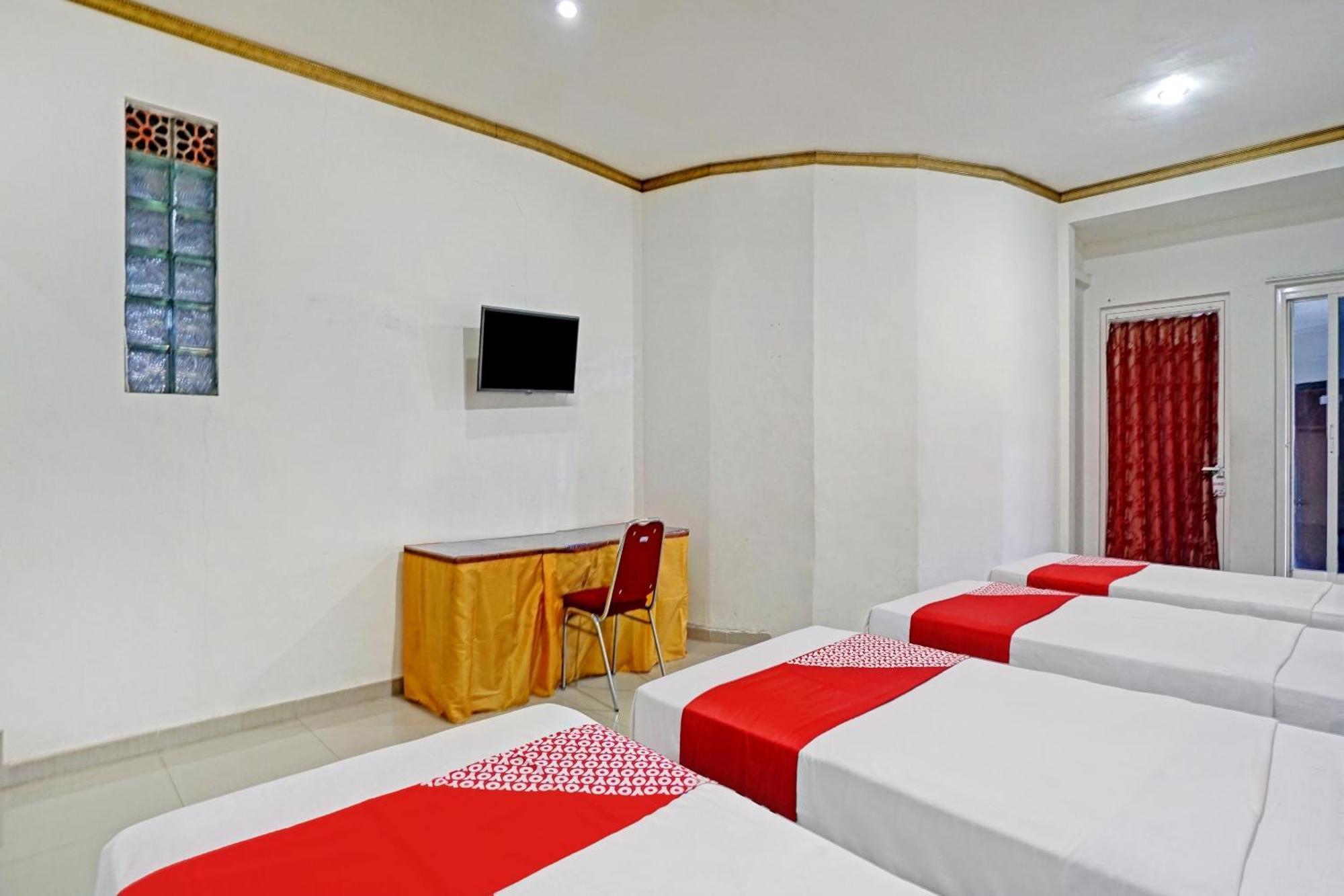 Oyo 90028 Hotel Victory Batu  Εξωτερικό φωτογραφία