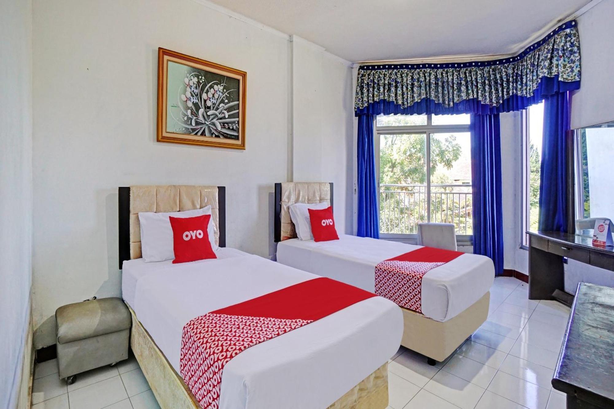 Oyo 90028 Hotel Victory Batu  Εξωτερικό φωτογραφία