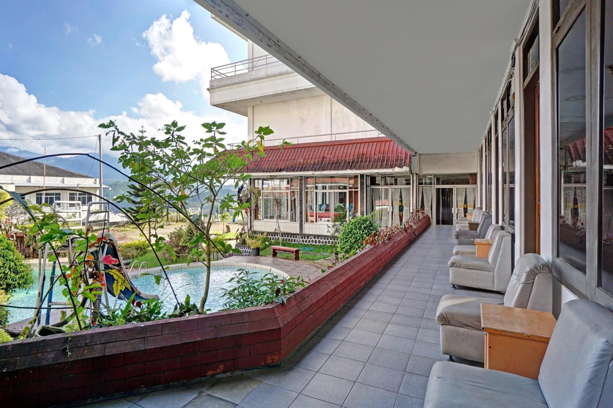 Oyo 90028 Hotel Victory Batu  Εξωτερικό φωτογραφία